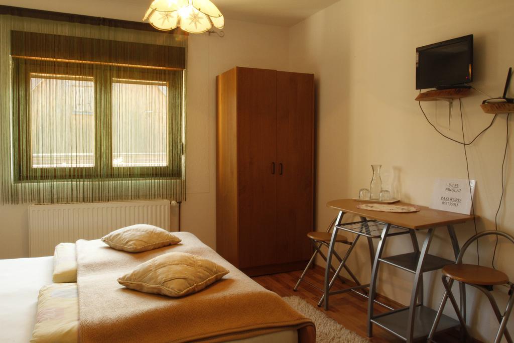 Hotel House Drakulic Korenica Esterno foto