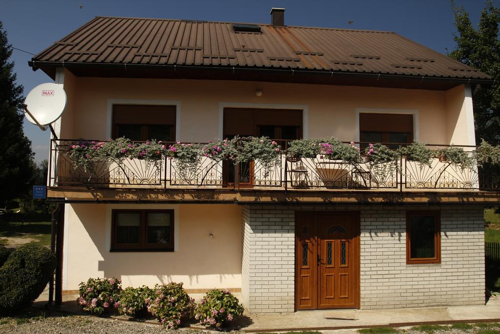 Hotel House Drakulic Korenica Esterno foto