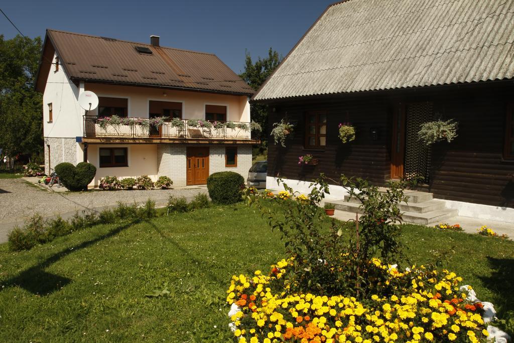 Hotel House Drakulic Korenica Esterno foto