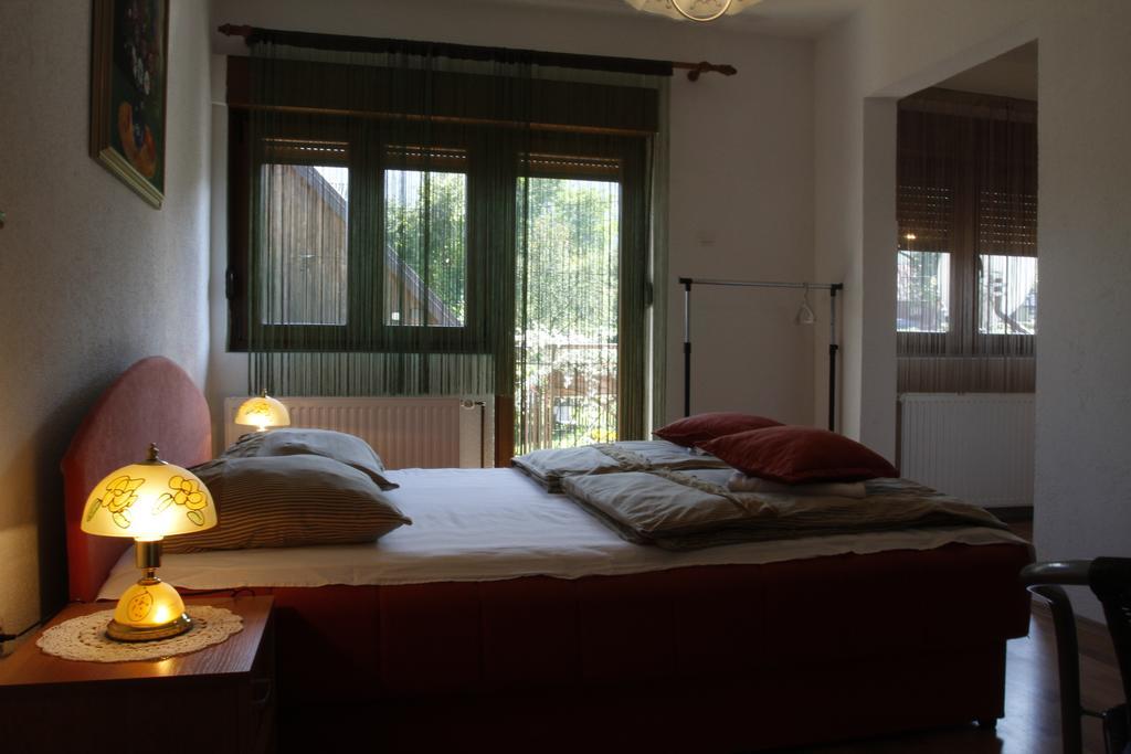Hotel House Drakulic Korenica Esterno foto