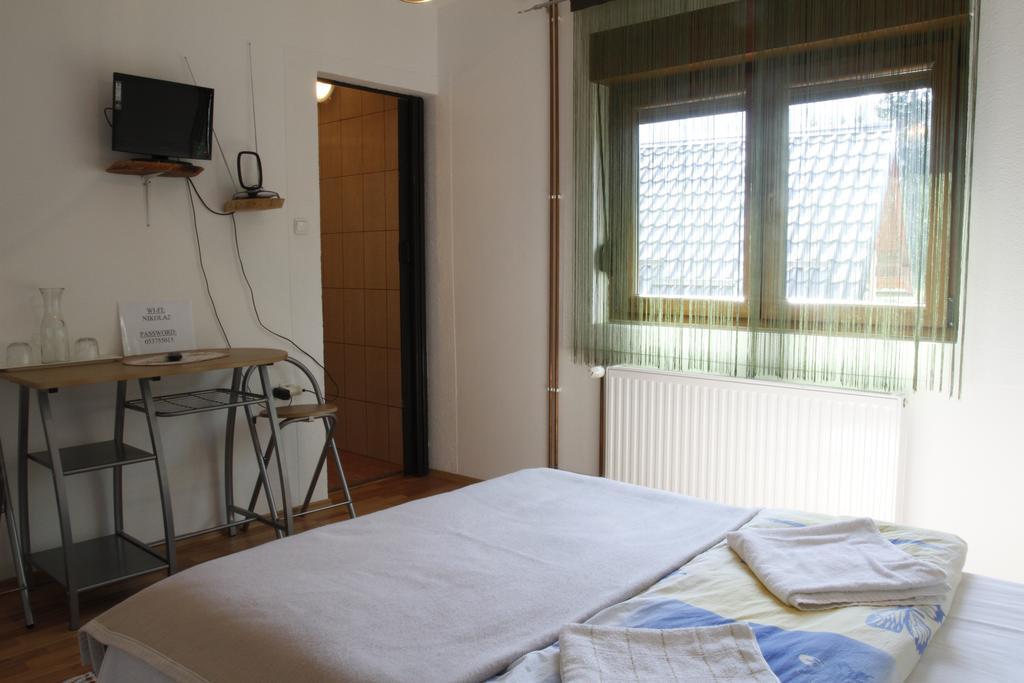 Hotel House Drakulic Korenica Esterno foto