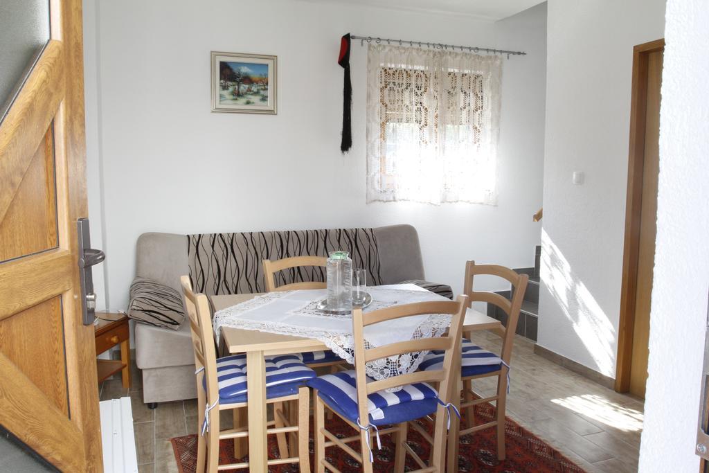 Hotel House Drakulic Korenica Esterno foto
