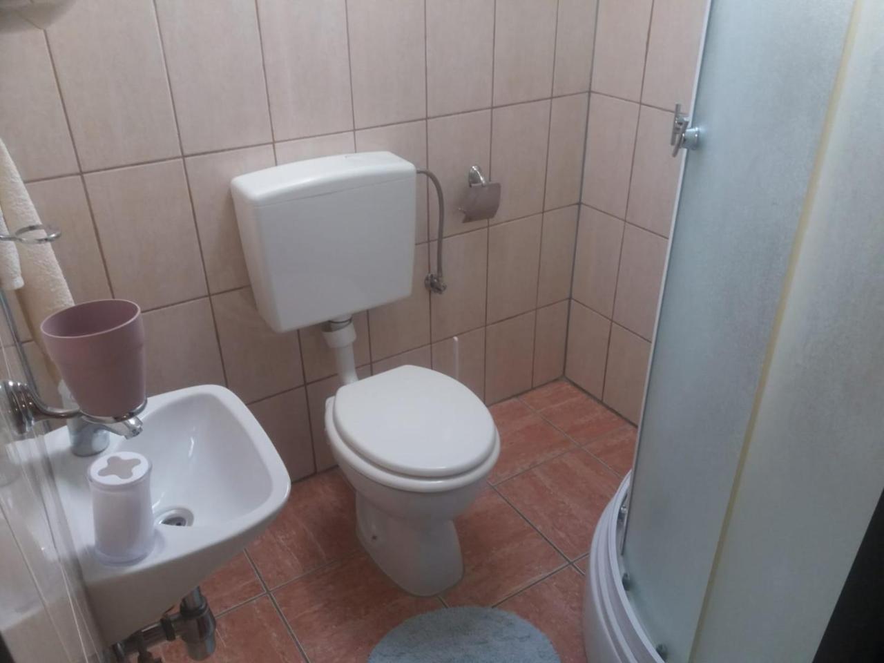 Hotel House Drakulic Korenica Esterno foto